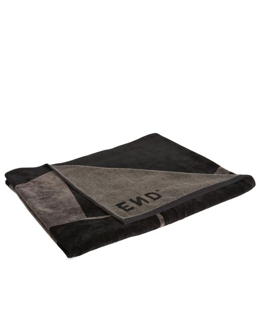 And Wander Black End. X Towel
