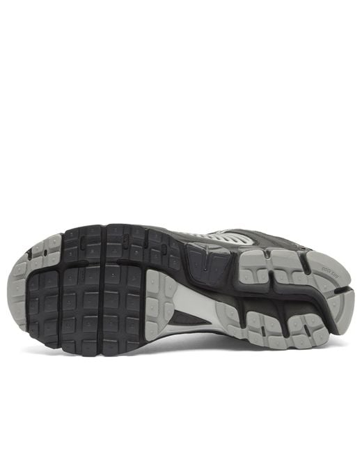 Nike Black Zoom Vomero 5 Sneaker for men