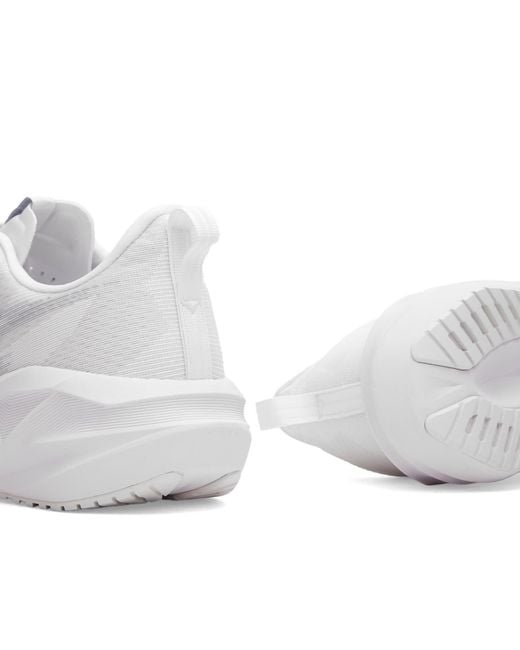 Asics White Asics Novablast 5