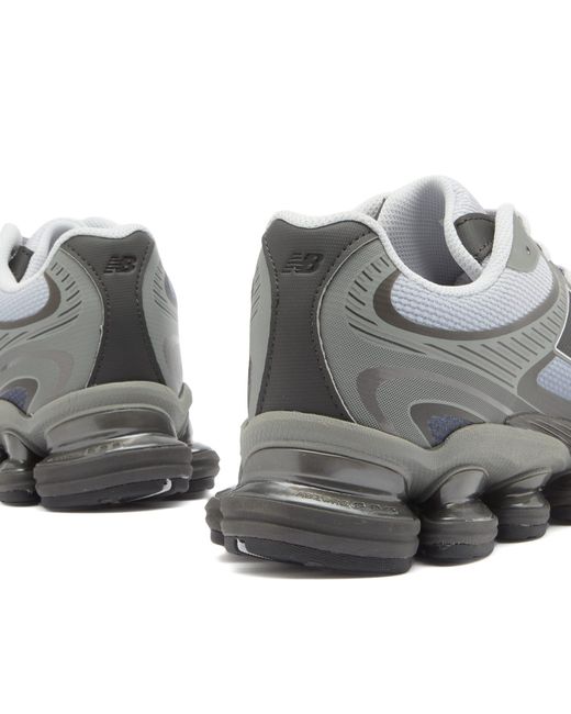 New Balance Gray 2000 Sneaker