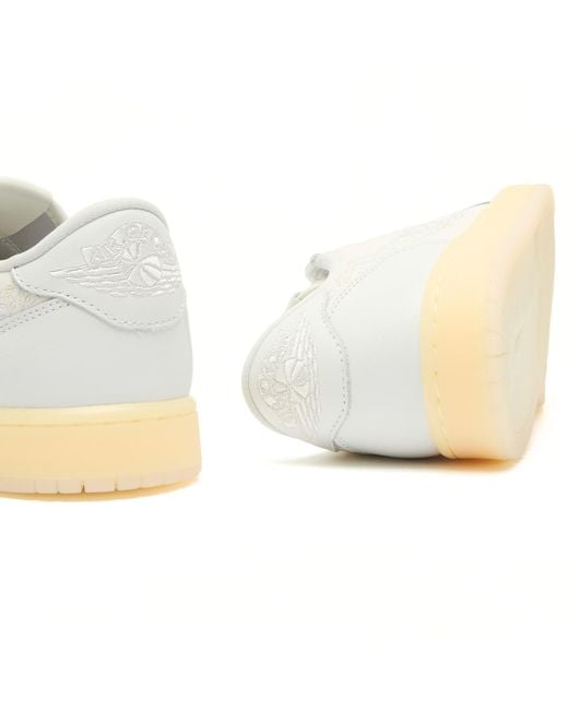 Nike White 1 Retro Low Og Sneaker