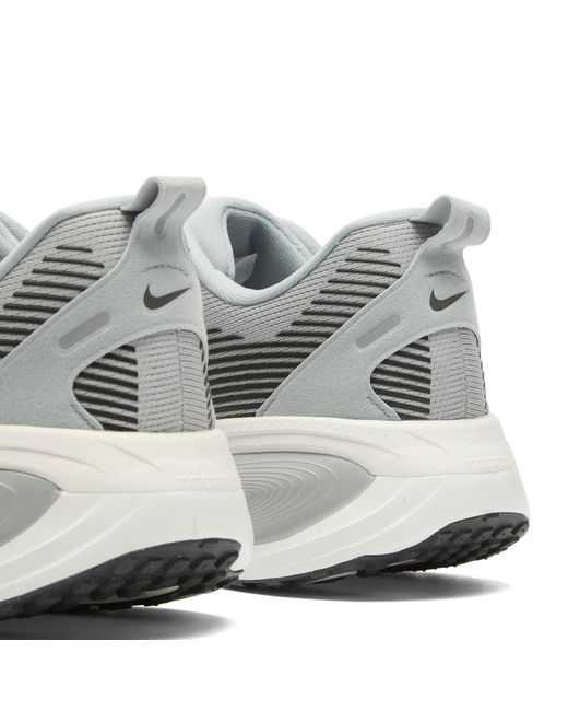 Nike White Nike Vomero 18 Sneaker for men