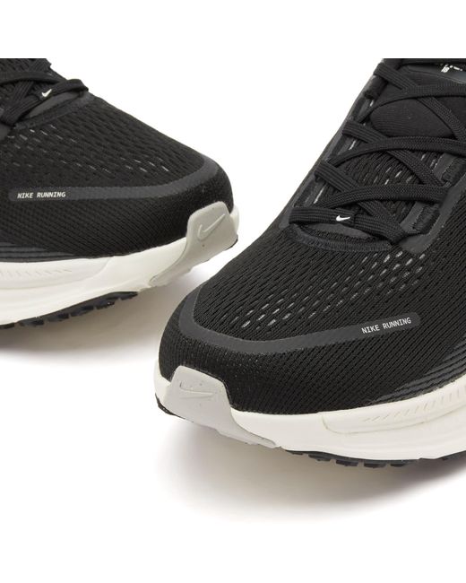 Nike Black Vomero 18 W Sneaker