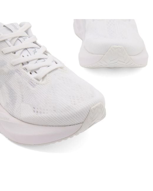 Asics White Asics Novablast 5