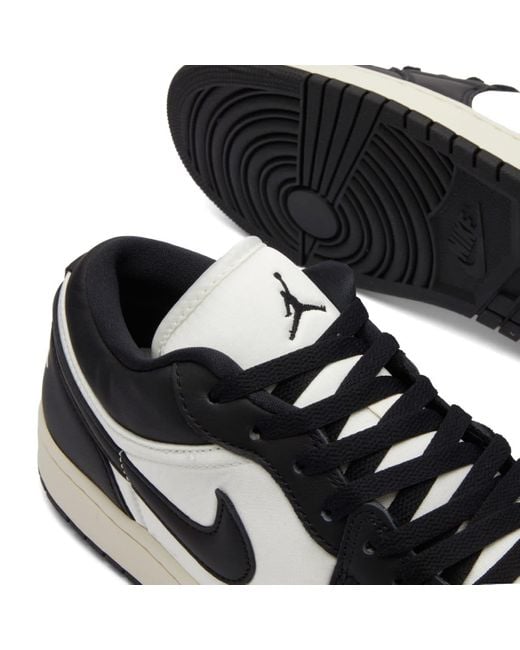 Nike Black 1 Low Se Sneakers