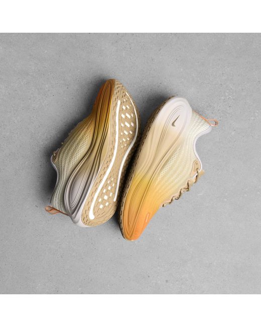 Nike Natural Vomero Plus Cheat Day Sp Sneaker