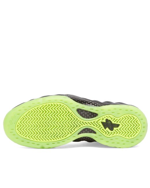 Nike Black Air Foamposite One Sneaker for men