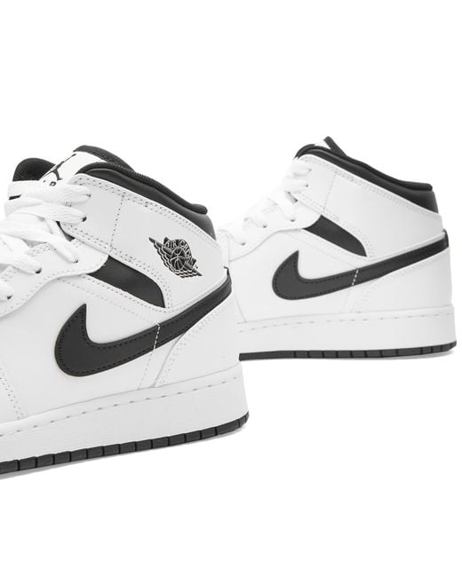 Nike White 1 Mid Gs Sneakers for men