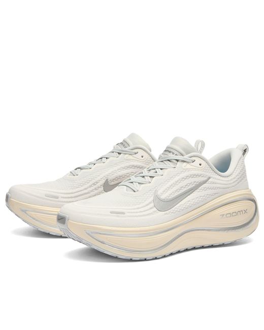 Nike White Nike Vomero Plus Sneaker for men
