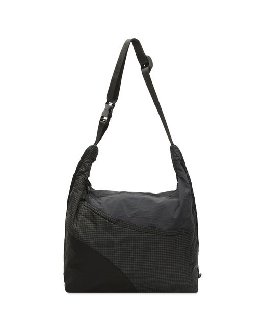 Arc Black Hey Sling Bag