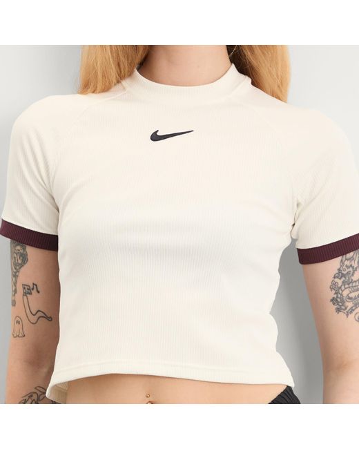 Nike Natural Sports Fitted Top