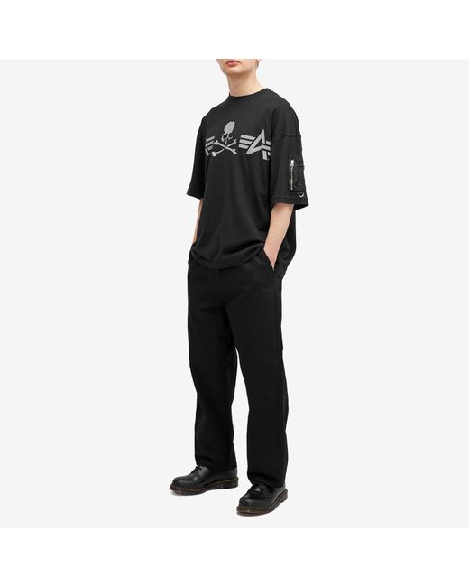 MASTERMIND x ALPHA ユーティリティーポケットTシャツ MASTERMIND WORLD X Alpha Industries Pocket T-Shirt in Black for