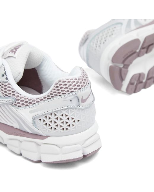 Nike White Zoom Vomero 5 W Sneaker