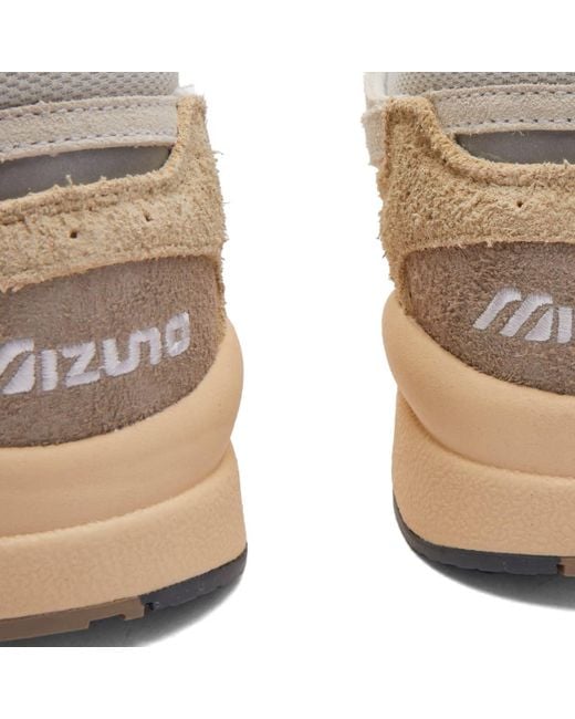 Mizuno White Sky Medal Premium Sneakers for men