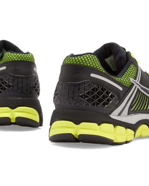 Nike Green Zoom Vomero 5 Sneaker for men