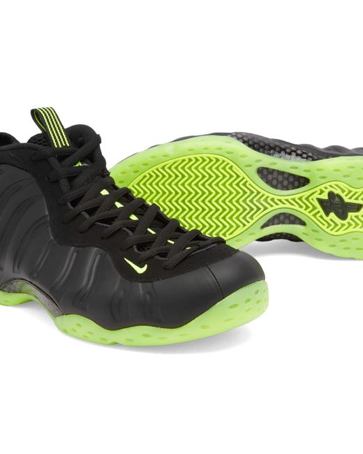 Nike Black Air Foamposite One Sneaker for men