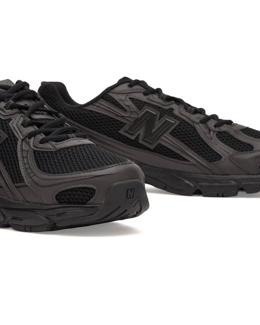 New Balance Black 740 Sneaker