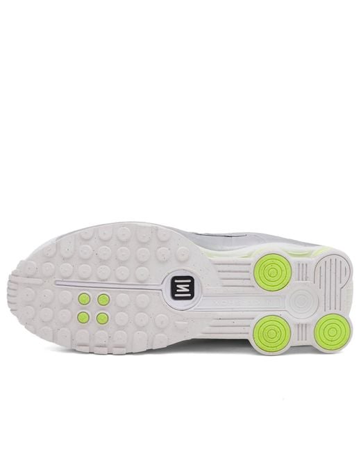 Nike White Shox R4 W Sneaker