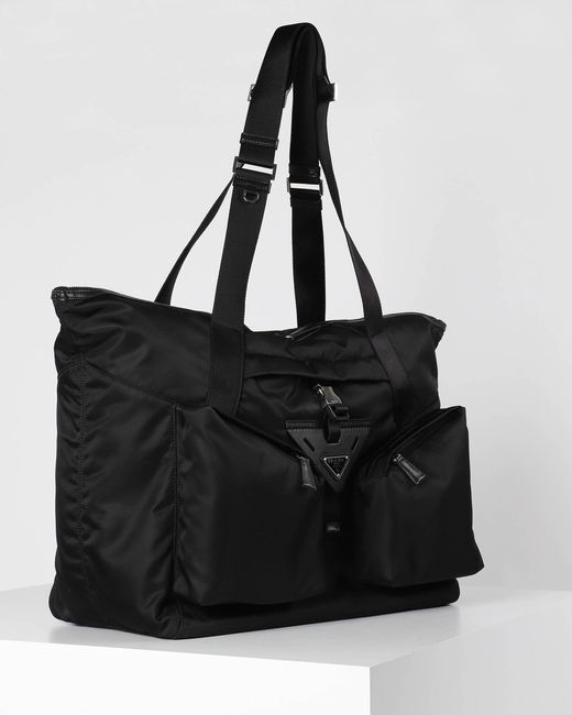 Prada Reisetasche aus Re-Nylon in Black für Herren