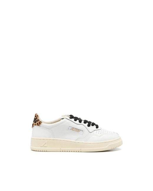 Autry White Medalist Low Sneakers