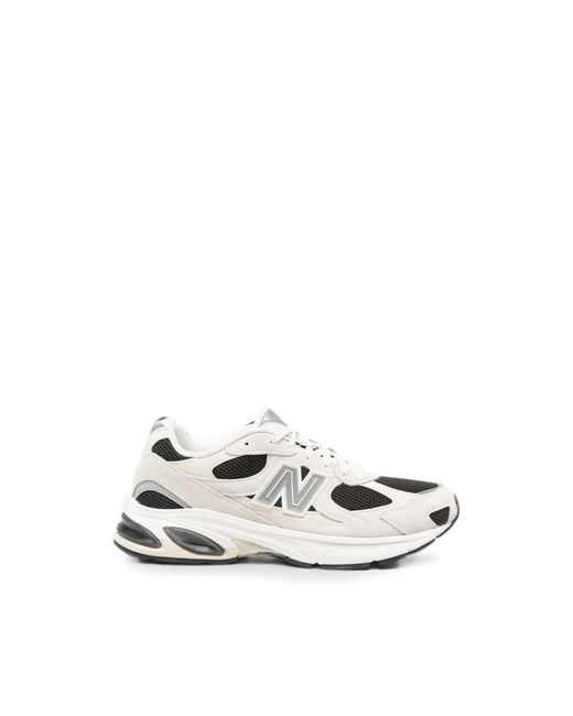 New Balance White Logo-Patch Panelled Sneakers for men