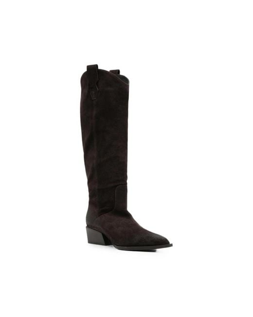 Poeve Black Pointed-Toe Pull-On Boots