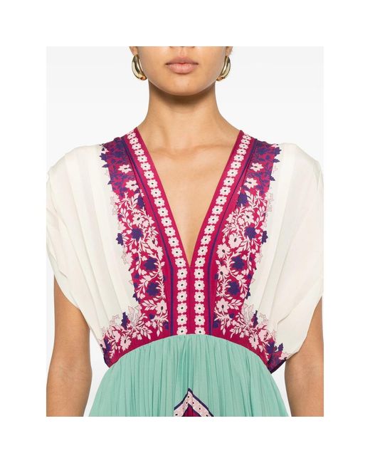 LaDoubleJ Purple V-Neck Floral Pleated Midi Dress