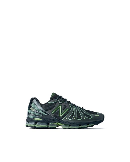 New Balance Green Trainers for men