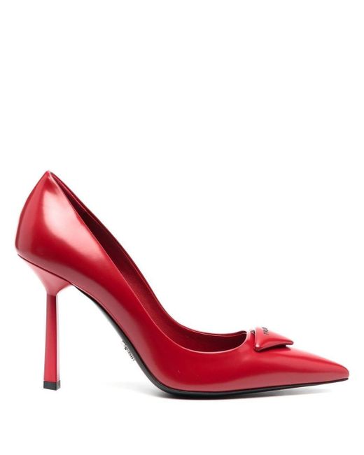 Prada Logo-plaque 100mm Leather Pumps in Red | Lyst