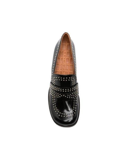 Chie Mihara Black Mocassins En Cuir À Détails De Clous