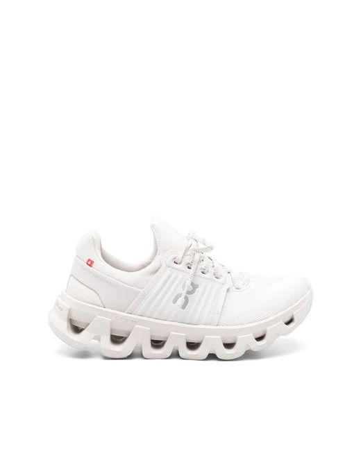 On Shoes Women's White Cloudswift Sneakers