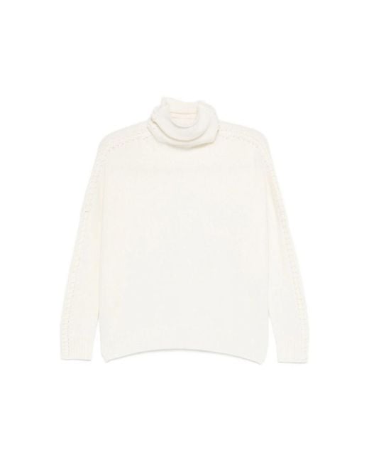 Kujten White Turtleneck Sweater