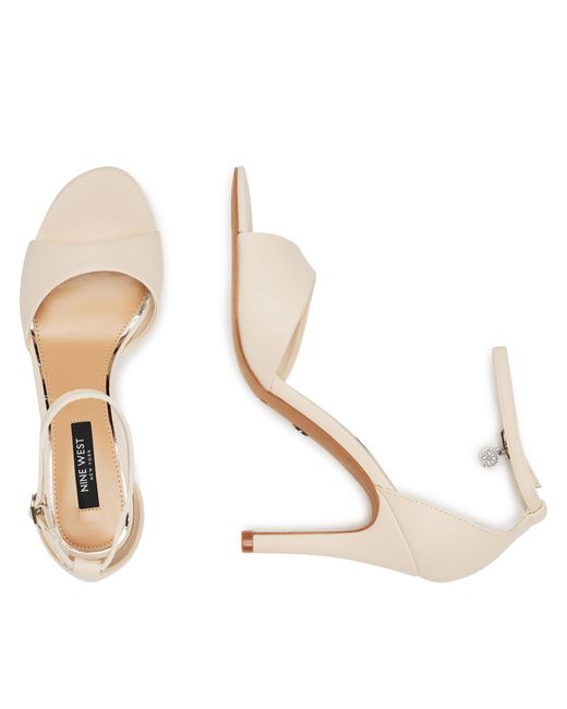 Nine West White Sandalen S4S16766