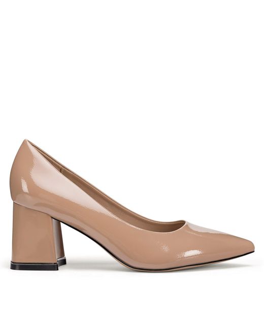Clara Barson. Pink Pumps Wfa3047-1