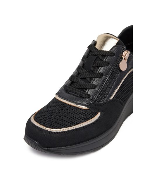 Clara Barson. Black Sneakers Ws2P260-03