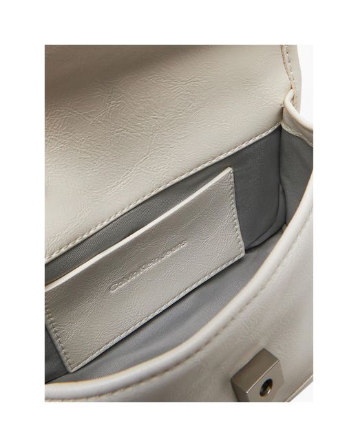 Calvin Klein White Handtasche Chain Mini Ew Flap Lv04K3085G