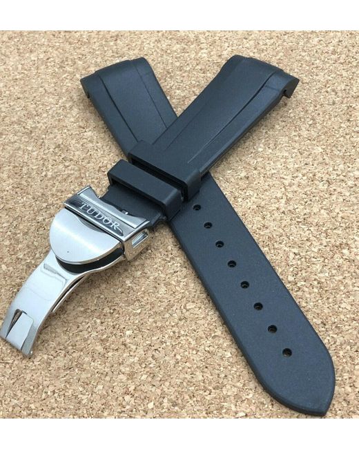 tudor black bay silicone strap
