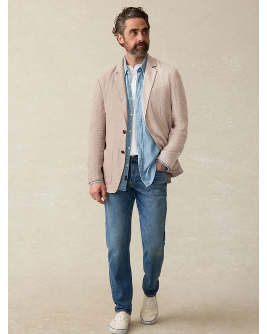 Faherty Brand Natural Movement&Trade; Linen Blazer for men