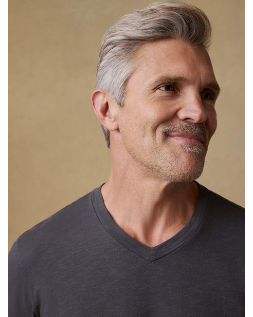 Faherty Brand Gray Short-Sleeve Sunwashed V-Neck T-Shirt for men