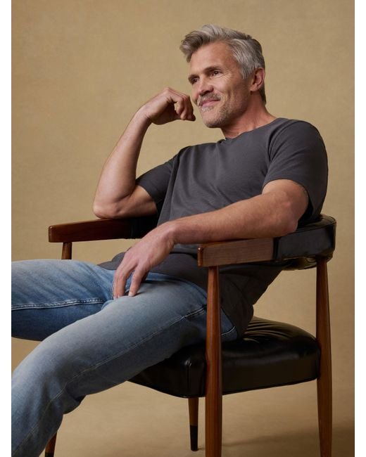 Faherty Brand Gray Short-Sleeve Sunwashed V-Neck T-Shirt for men