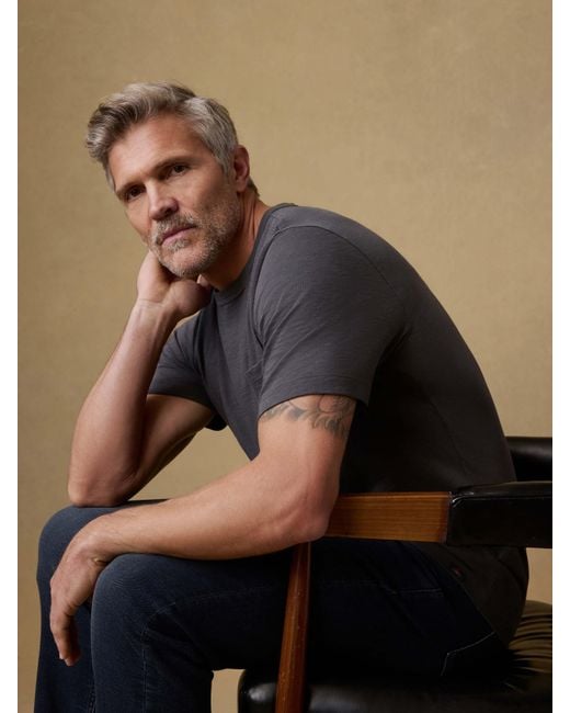Faherty Brand Gray Sunwashed Regenerative Pocket T-Shirt for men