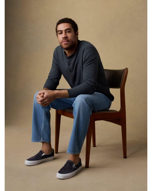 Faherty Brand Blue Sunwashed Organic Henley T-Shirt for men