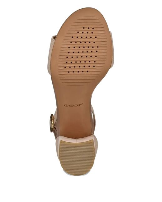 Sandalias con tacón cuadrado Geox de color Natural