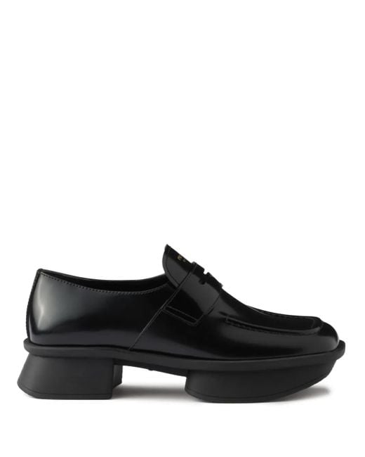 Prada Black Sole Flat Shoes With Glossy Finish And Moder