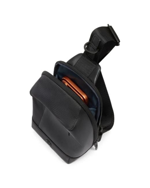 Piquadro Black Logo-Debossed Messenger Bag for men