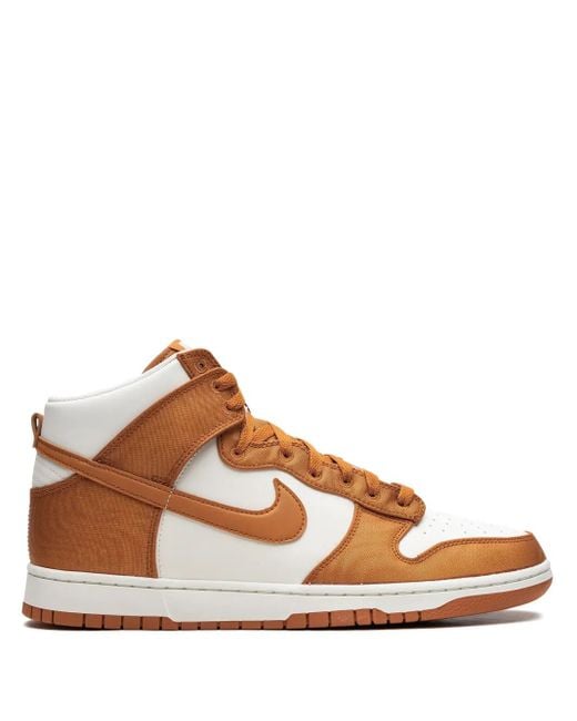 Nike Brown Dunk High "Monarch" Sneakers for men