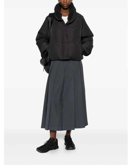 Low Classic Black High-Neck Puffer Jacket