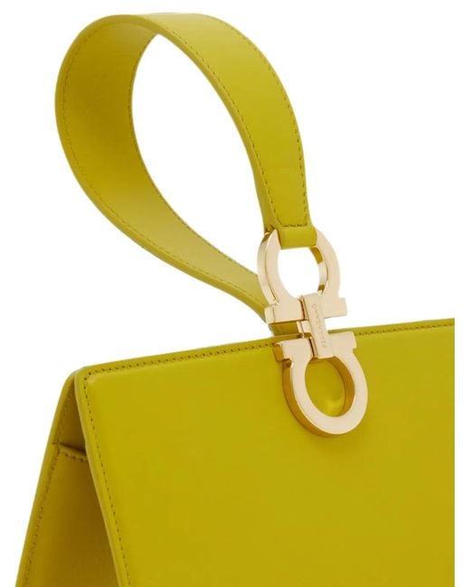 Ferragamo Yellow Pochette À Design Structuré