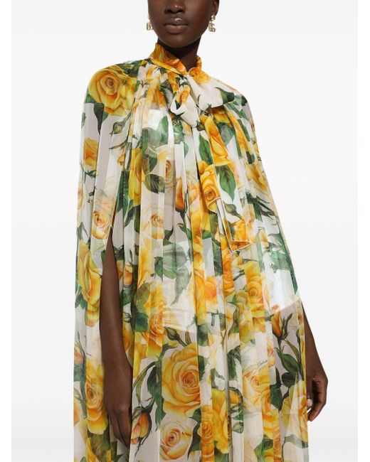 Capa en chifón de seda con estampado de rosas amarillas Dolce & Gabbana de color Metallic