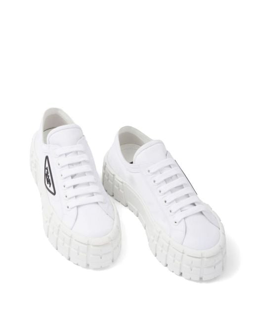 Sneakers Double Wheel con suola rialzata di Prada in White